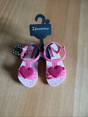 Ipanema Kids Pink Crochet Heart Sandals